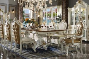 CHOPIN DINING TABLE