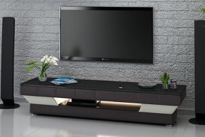 COMODA TV MADRID CU LEDURI